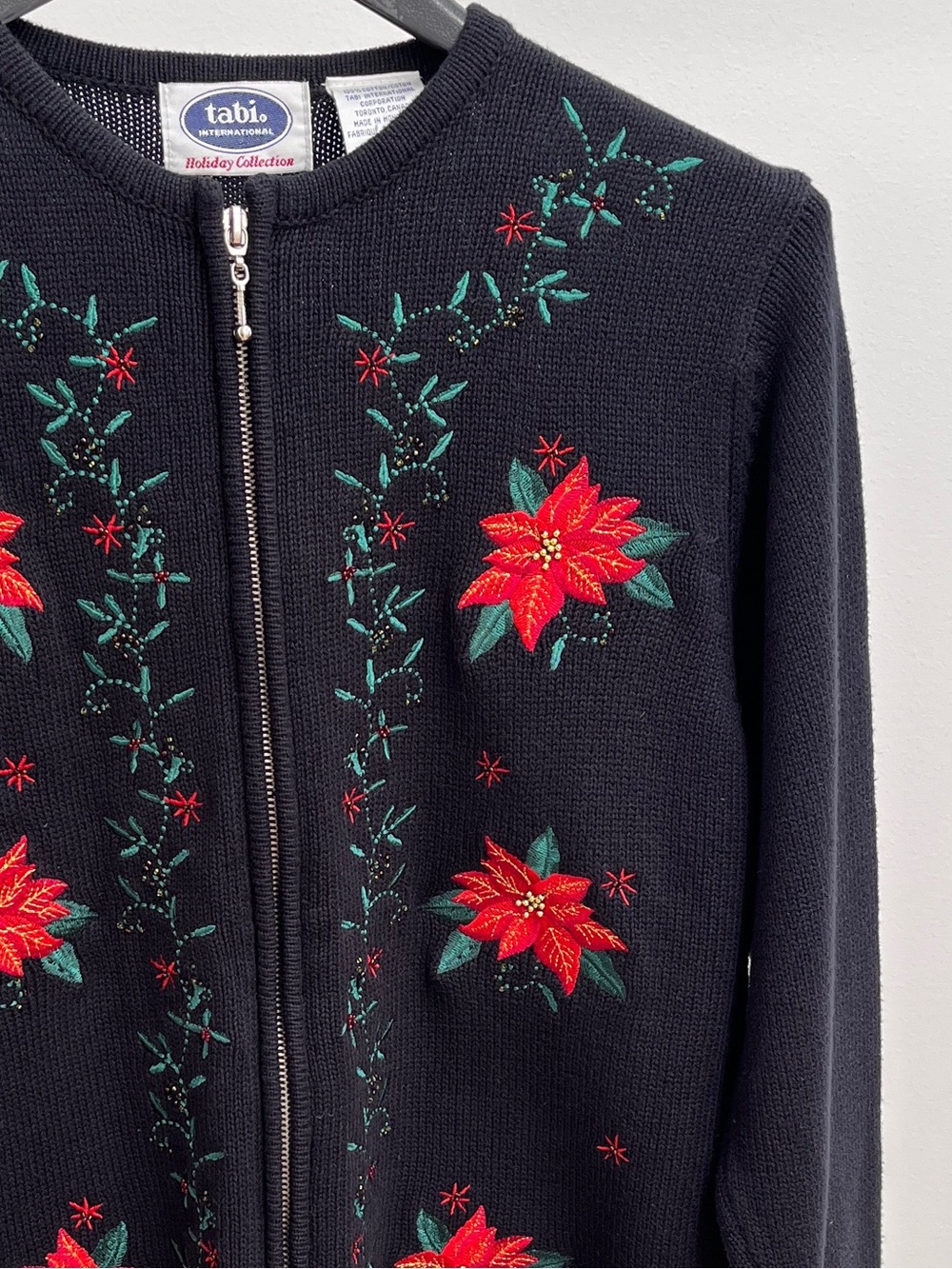 Tabi holiday collection Christmas zip cardigan sweater S poinsettias embroidered